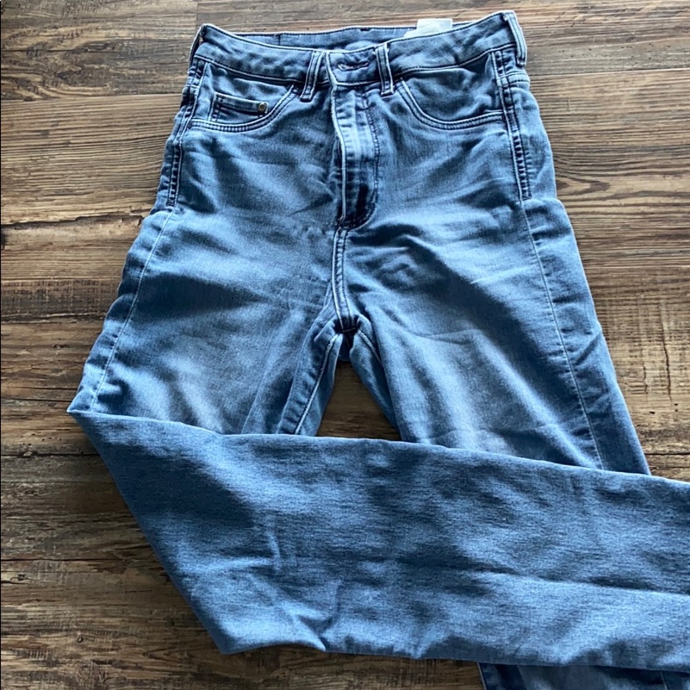 High waisted jeans